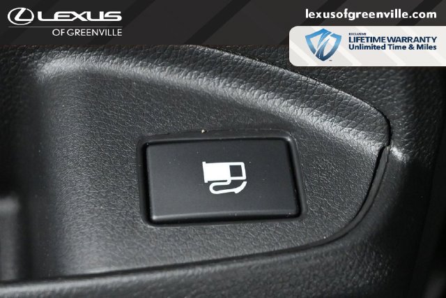 Used 2025 Honda Ridgeline Black Edition image 16