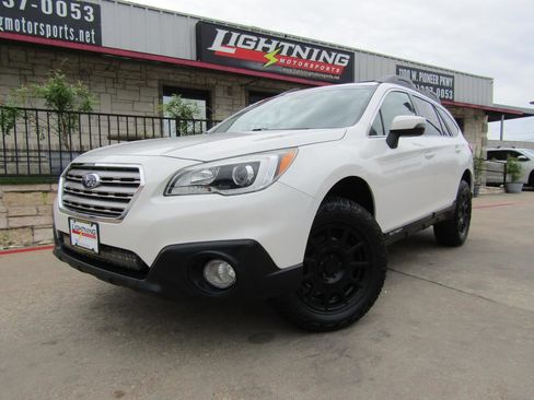 Used 2016 Subaru Outback 2.5i Premium AWD/4WD image 1
