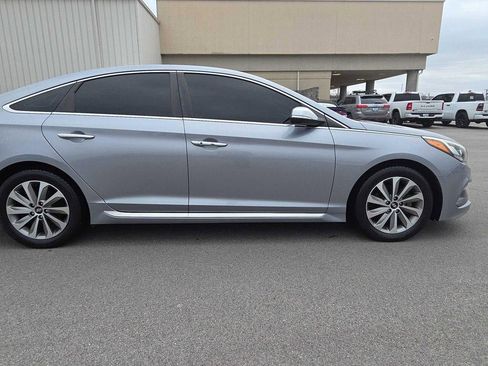 Used 2016 Hyundai Sonata Sport w/ Option Group 03 image 4