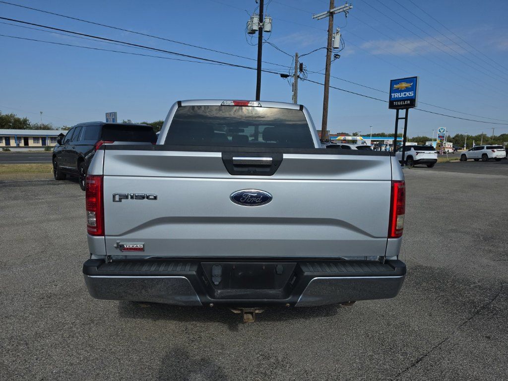 Used 2016 Ford F150 XLT w/ Equipment Group 301A Mid RWD image 6