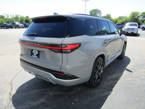Used 2025 Lexus TX 500h AWD w/ Technology Package image 6
