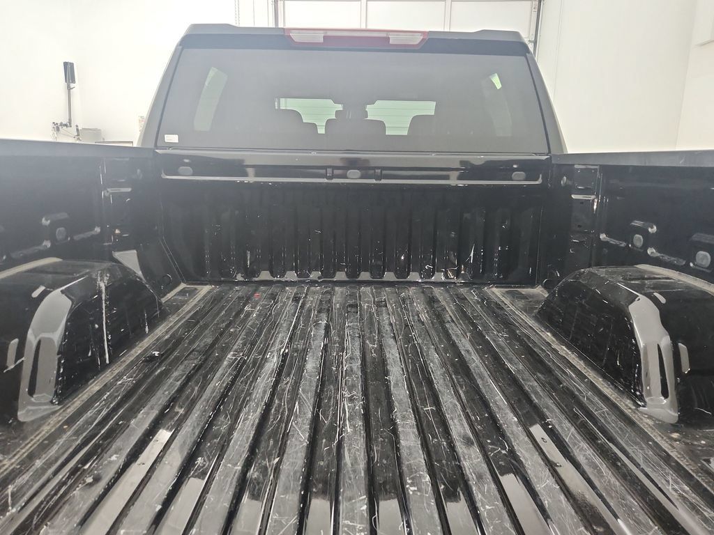 Used 2025 GMC Sierra 1500 SLT AWD/4WD image 35