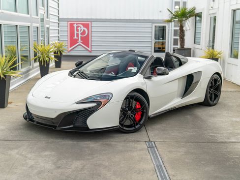 Used 2016 McLaren 650S Spider RWD image 2