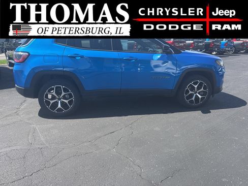 Used 2025 Jeep Compass Limited AWD/4WD image 7
