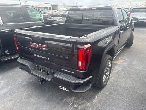 Used 2024 GMC Sierra 1500 Denali w/ Denali Reserve Package AWD/4WD image 8