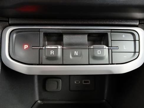 Used 2023 GMC Acadia SLE w/ Driver Convenience Package AWD/4WD image 21