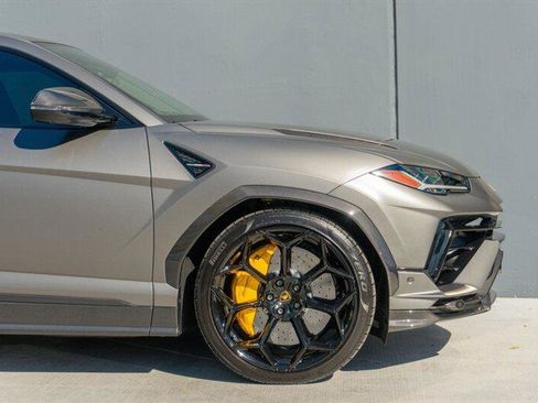 Used 2024 Lamborghini Urus Performante image 18