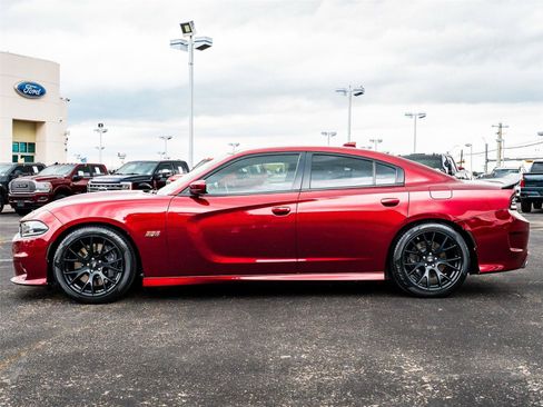 Used 2019 Dodge Charger Scat Pack w/ Dynamics Package RWD image 6