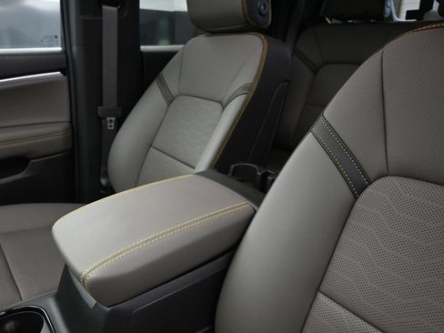 New 2026 Chevrolet Colorado ZR2 w/ Midnight Edition AWD/4WD image 14