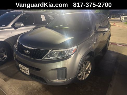 Used 2015 Kia Sorento LX FWD image 1
