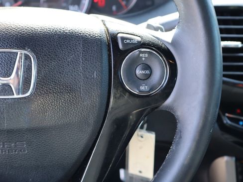 Used 2017 Honda Accord Sport image 26