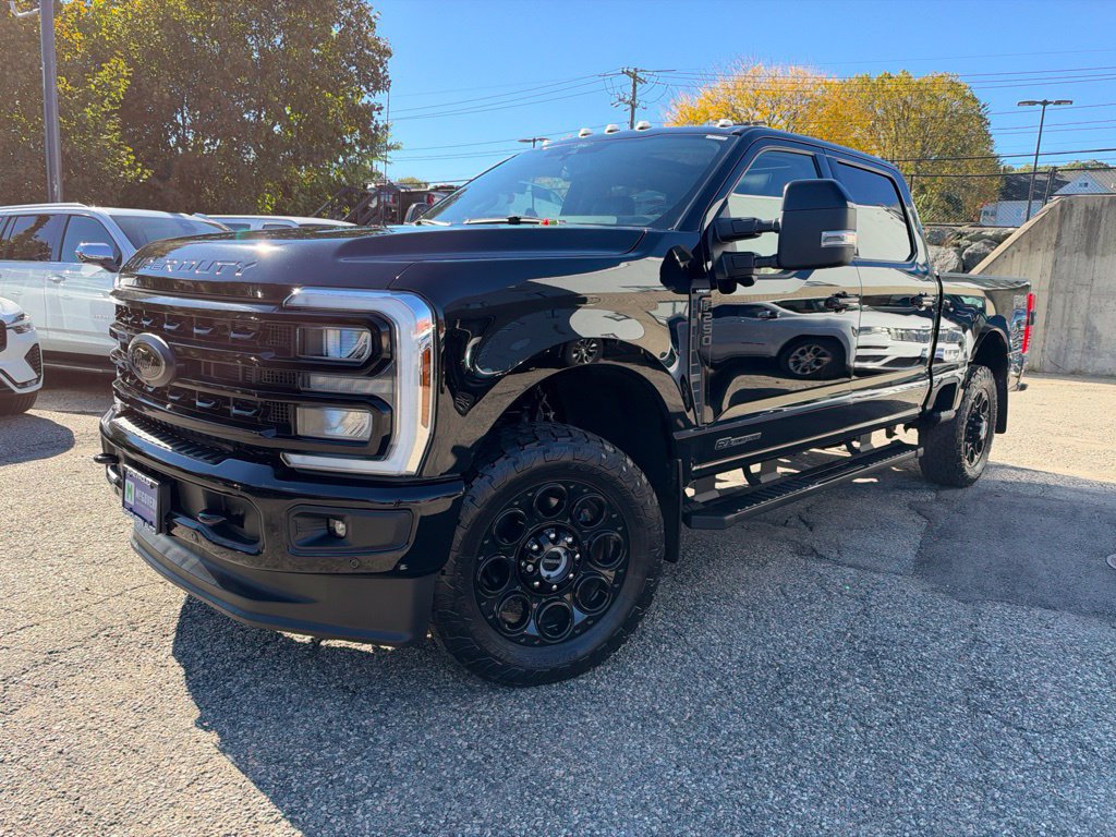 Used 2024 Ford F250 Lariat w/ Lariat Ultimate Package AWD/4WD image 2