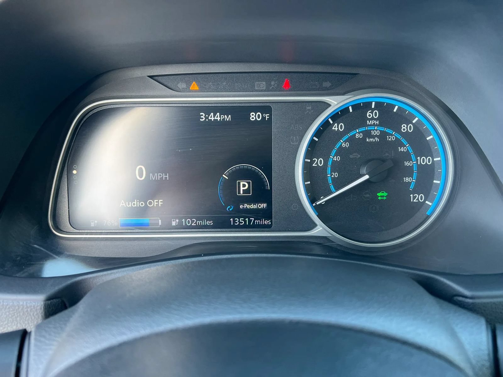 Used 2025 Nissan Leaf S FWD image 14