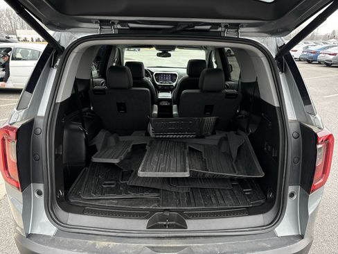 Certified 2023 GMC Acadia SLT w/ Elevation Edition image 27