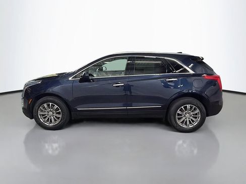 Used 2017 Cadillac XT5 Luxury w/ Driver Awareness Package AWD/4WD image 6