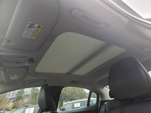 Certified 2022 Volvo S60 T8 R-Design Expression w/ Premium Package AWD/4WD image 22