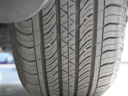 Used 2025 Ford Maverick XLT w/ Equipment Group 302A image 25