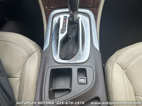 Used 2016 Buick Regal FWD image 10