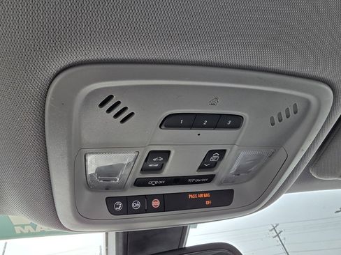 Used 2017 Chevrolet Malibu LT w/ Leather Package image 20