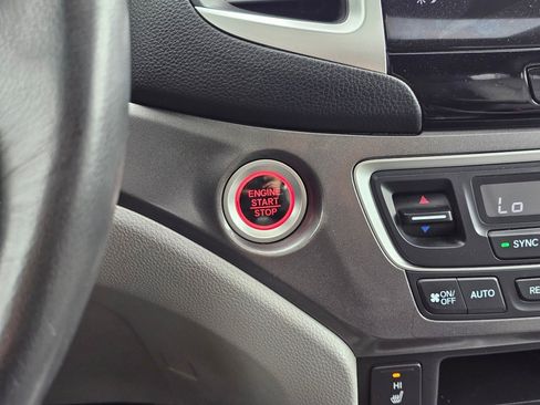 Used 2017 Honda Pilot EX-L image 9