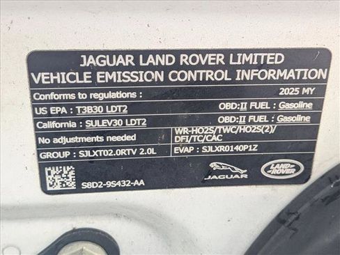 Used 2025 Land Rover Discovery Sport S AWD/4WD image 21