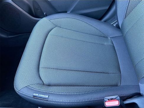 Used 2024 Subaru Crosstrek 2.0i Premium image 21