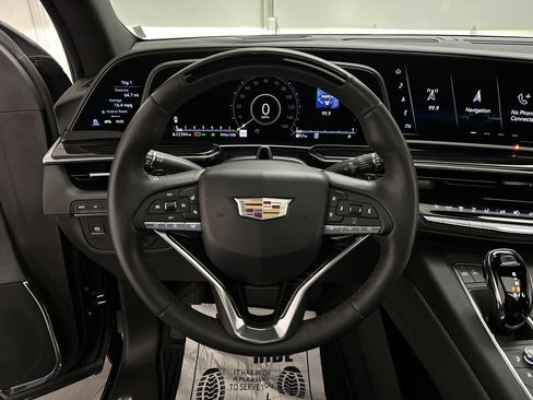 Used 2024 Cadillac Escalade Sport w/ LPO, ONYX Package AWD/4WD image 32