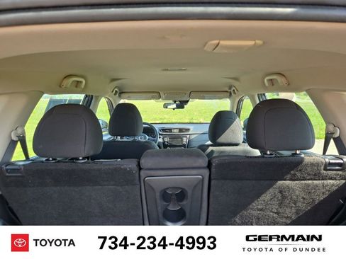 Used 2020 Nissan Rogue S FWD image 22