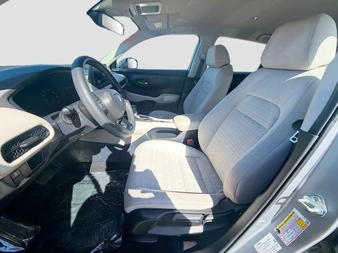 Used 2024 Honda HR-V LX image 19