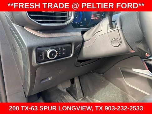 Used 2024 Ford Explorer Platinum w/ Technology Package AWD/4WD image 7