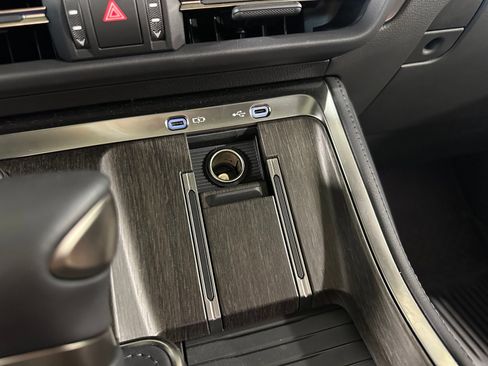 Used 2026 Lexus GX 550 w/ Accessory Package (2T) AWD/4WD image 28
