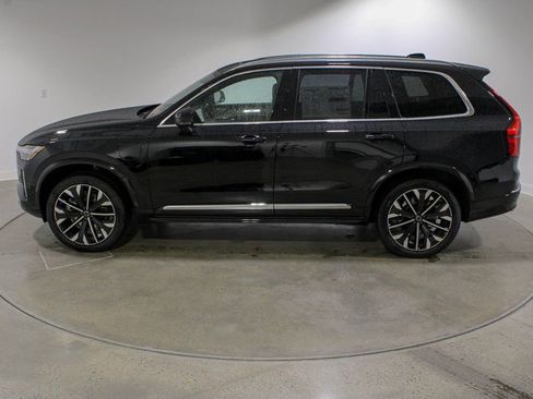 New 2026 Volvo XC90 T8 Plus w/ Protection Package Premier image 2