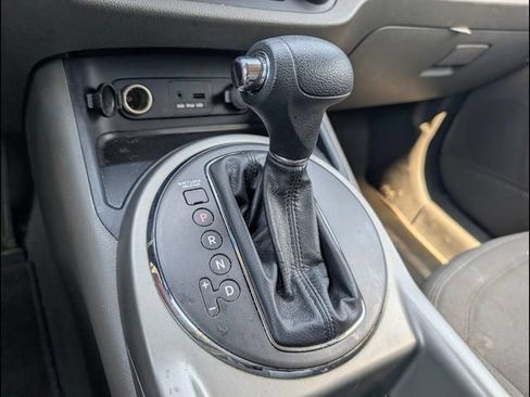 Used 2013 Kia Sportage LX FWD image 12