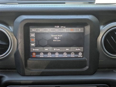 Used 2020 Jeep Wrangler Unlimited Sahara w/ Cold Weather Group image 17