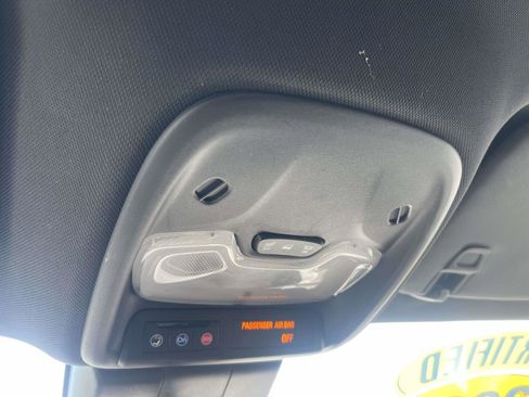 Used 2023 Chevrolet Colorado W/T RWD image 29