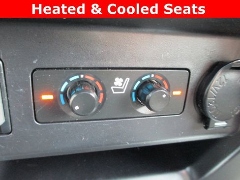 Used 2015 Toyota 4Runner Limited image 16