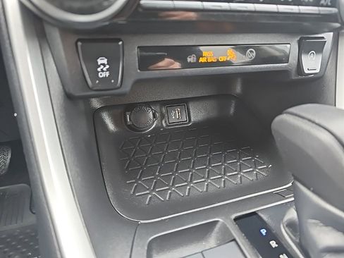 Certified 2023 Toyota RAV4 LE image 25