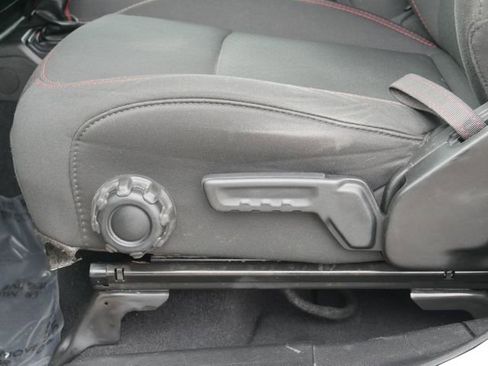 Used 2022 Jeep Gladiator Rubicon w/ LED Lighting Group image 13