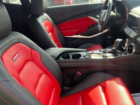 Used 2023 Chevrolet Camaro SS RWD image 8