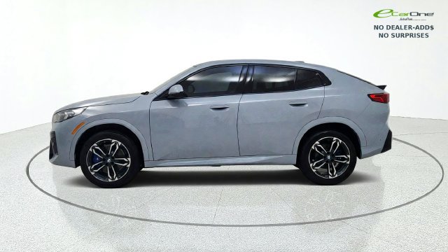 Used 2026 BMW X2 xDrive28i w/ Technology Package AWD/4WD image 4