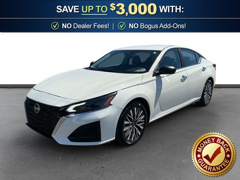 Used 2025 Nissan Altima 2.5 SV FWD image 1