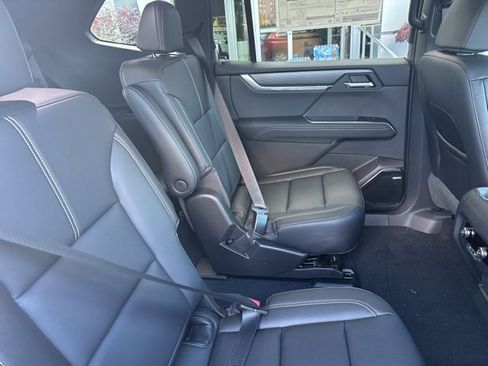 New 2026 GMC Acadia Elevation image 32