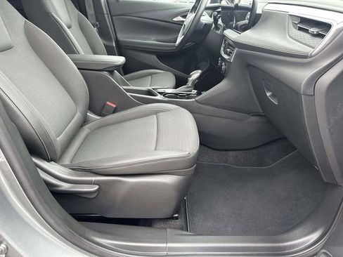 Used 2024 Buick Encore GX Preferred image 19