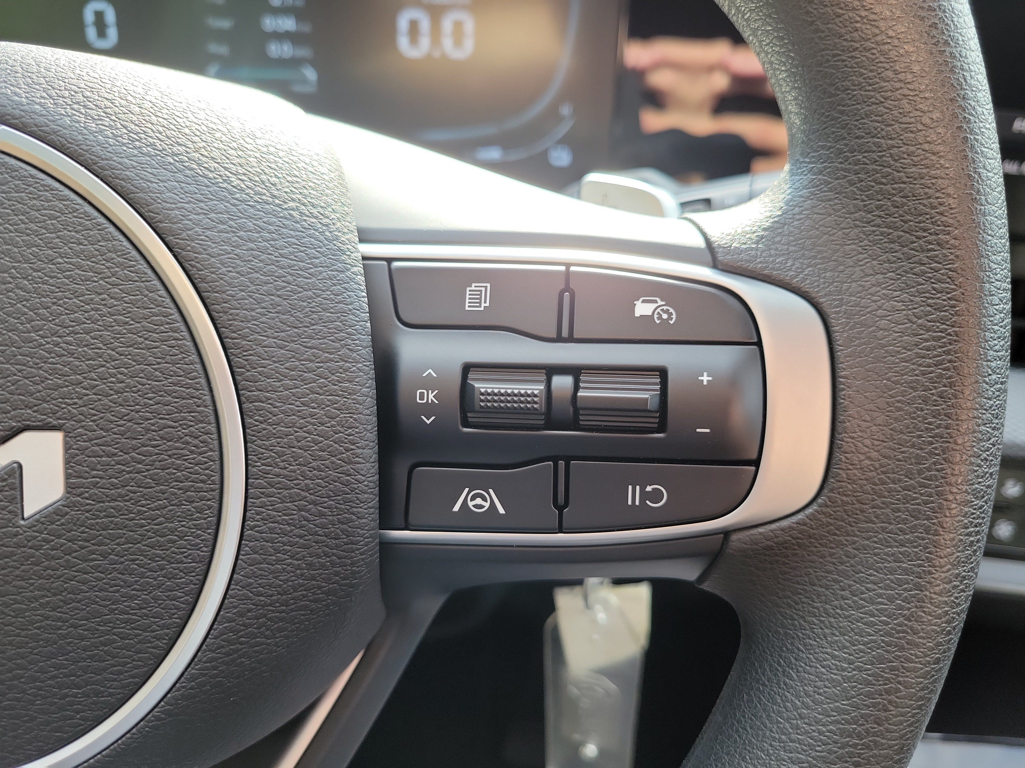 Certified 2025 Kia Sportage LX AWD/4WD image 26