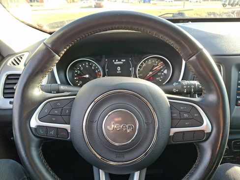 Used 2020 Jeep Compass Latitude w/ Cold Weather Group image 20