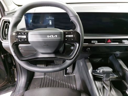 New 2026 Kia Sorento LX image 17