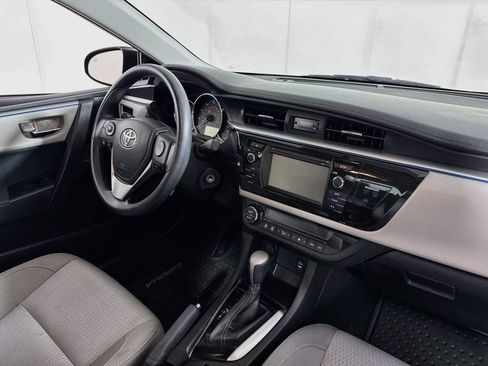 Used 2016 Toyota Corolla LE FWD image 25