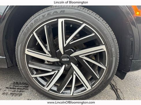 Certified 2025 Lincoln Aviator Black Label w/ Jet Appearance Package image 18