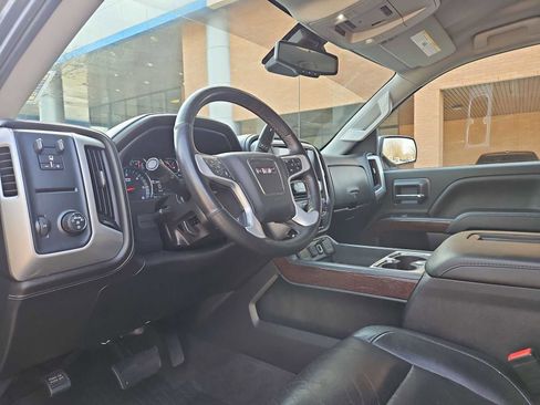 Used 2018 GMC Sierra 1500 SLT w/ Enhanced Driver Alert Package image 10