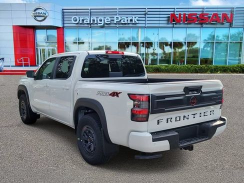 New 2026 Nissan Frontier 4x4 Crew Cab image 3